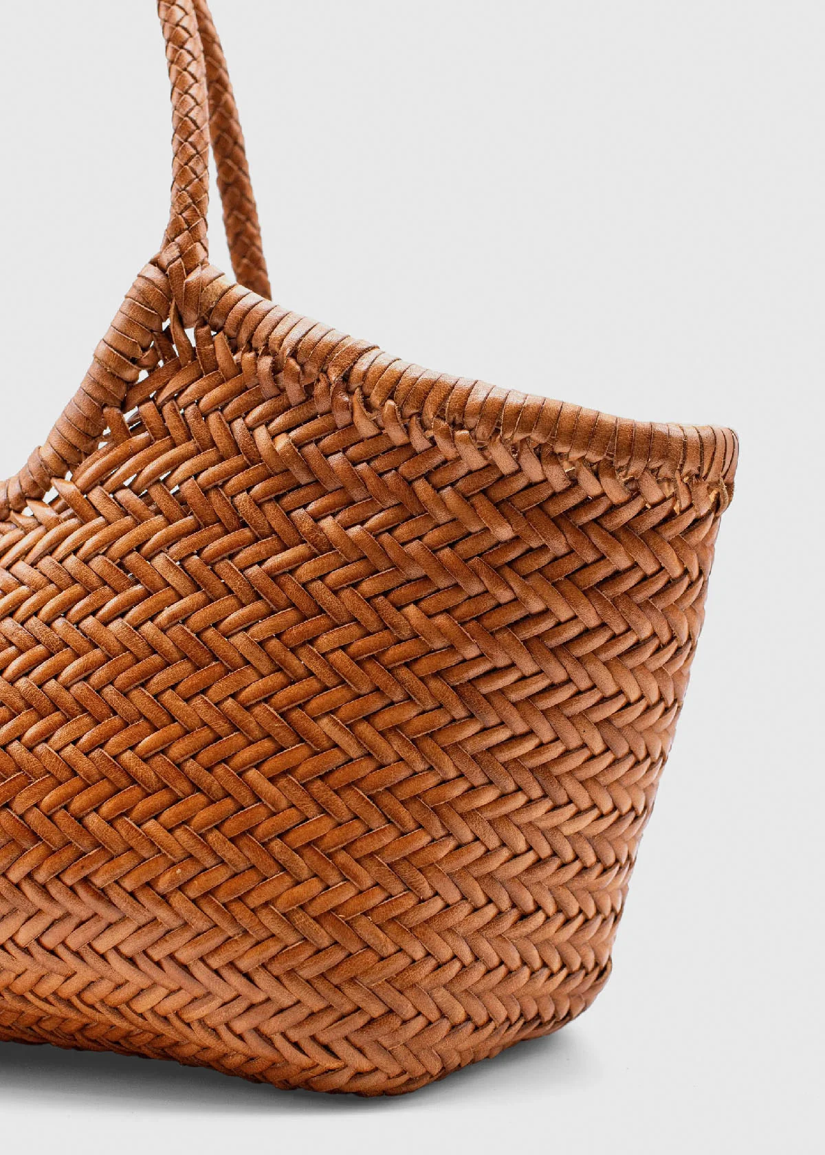 Dragon Diffusion Nantucket Basket Big Tan - Image 3
