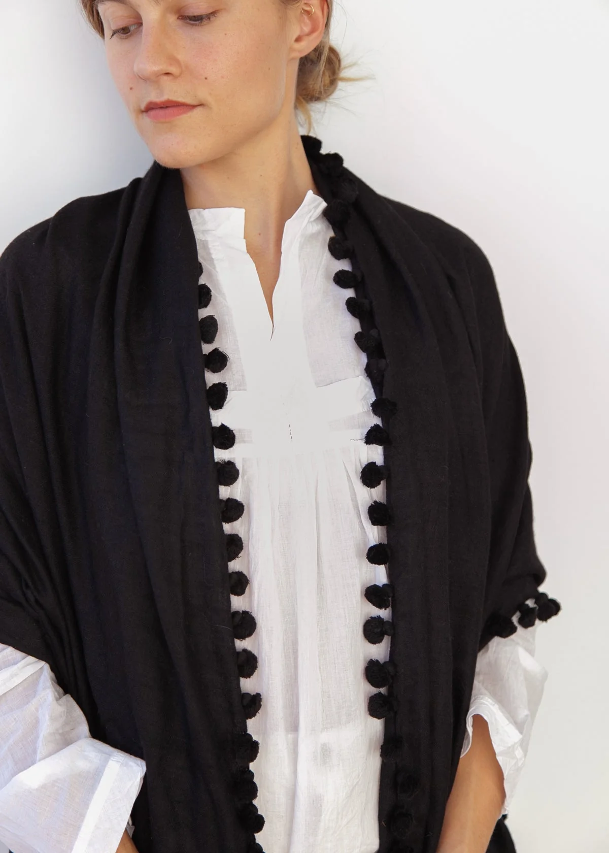 Dupatta Noor Shawl, Black - Image 3