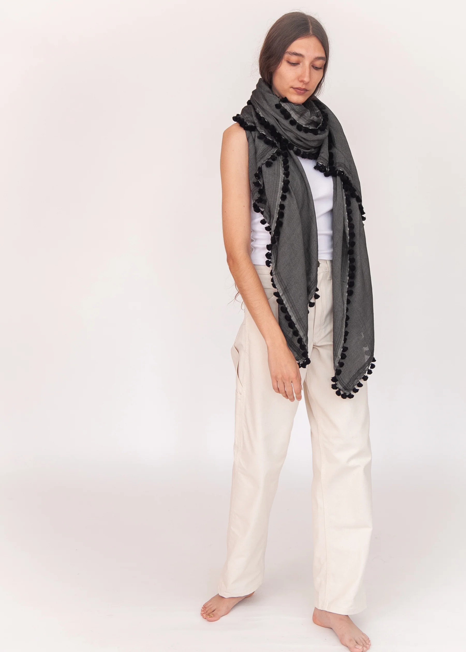 Dupatta Saaf Shiny Pin Stripes - Black - Image 2
