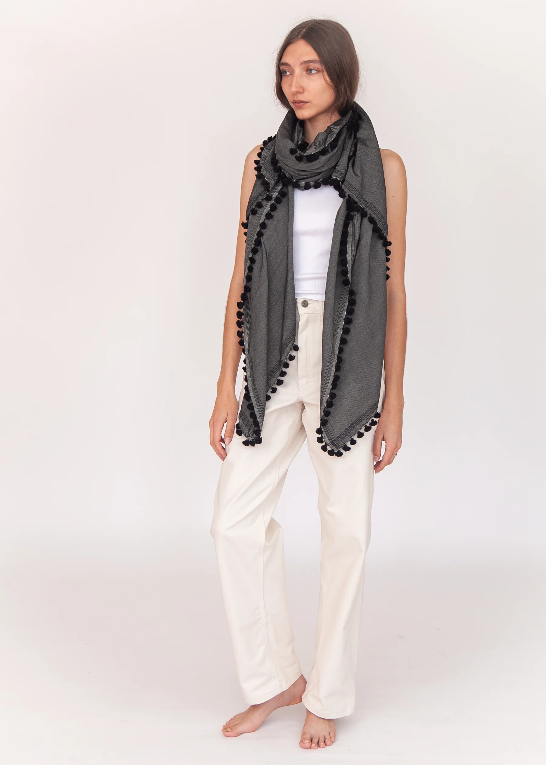 Dupatta Saaf Shiny Pin Stripes - Black - Image 3