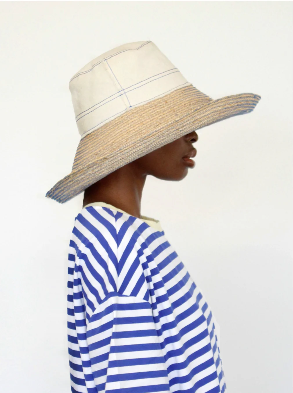 Lola Big Bread Basket Hat Natural/Cobalt - Image 3